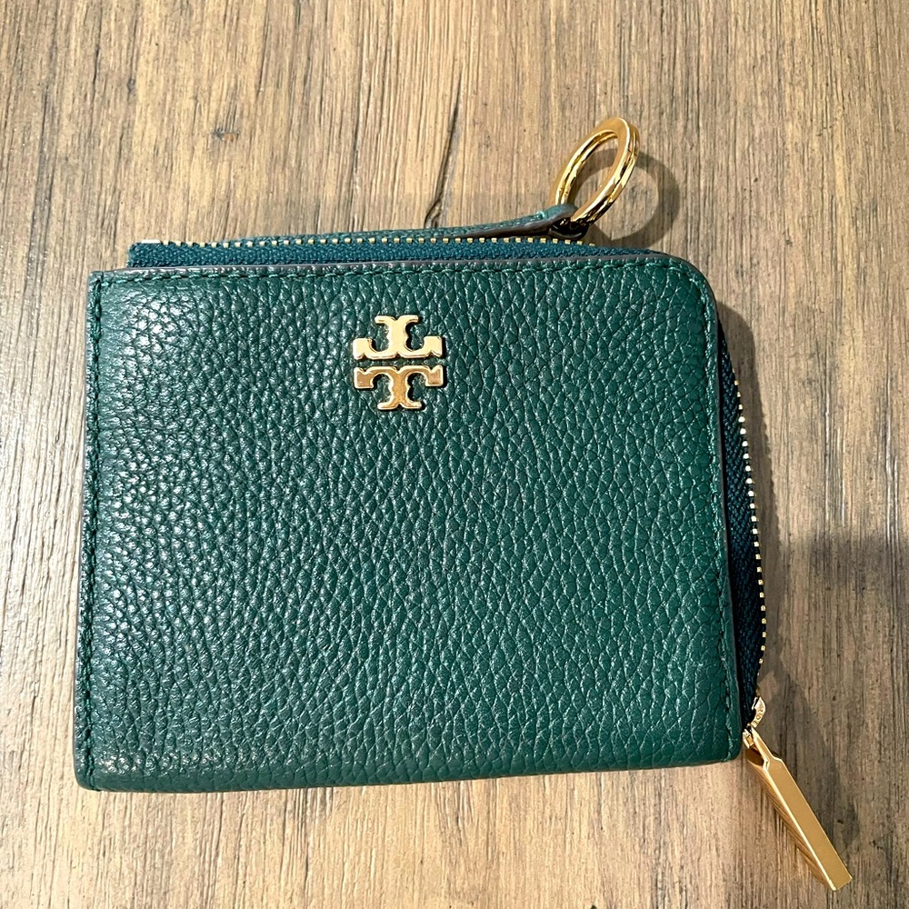 Tory Burch keychain wallet